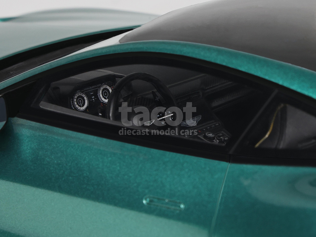 106193 Aston Martin Vanquish 2024