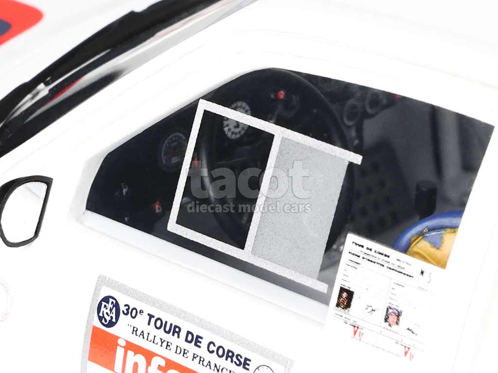 106236 Citroën C35 Assitance/ Peugeot 205 T16 Evo2 Corse 1986