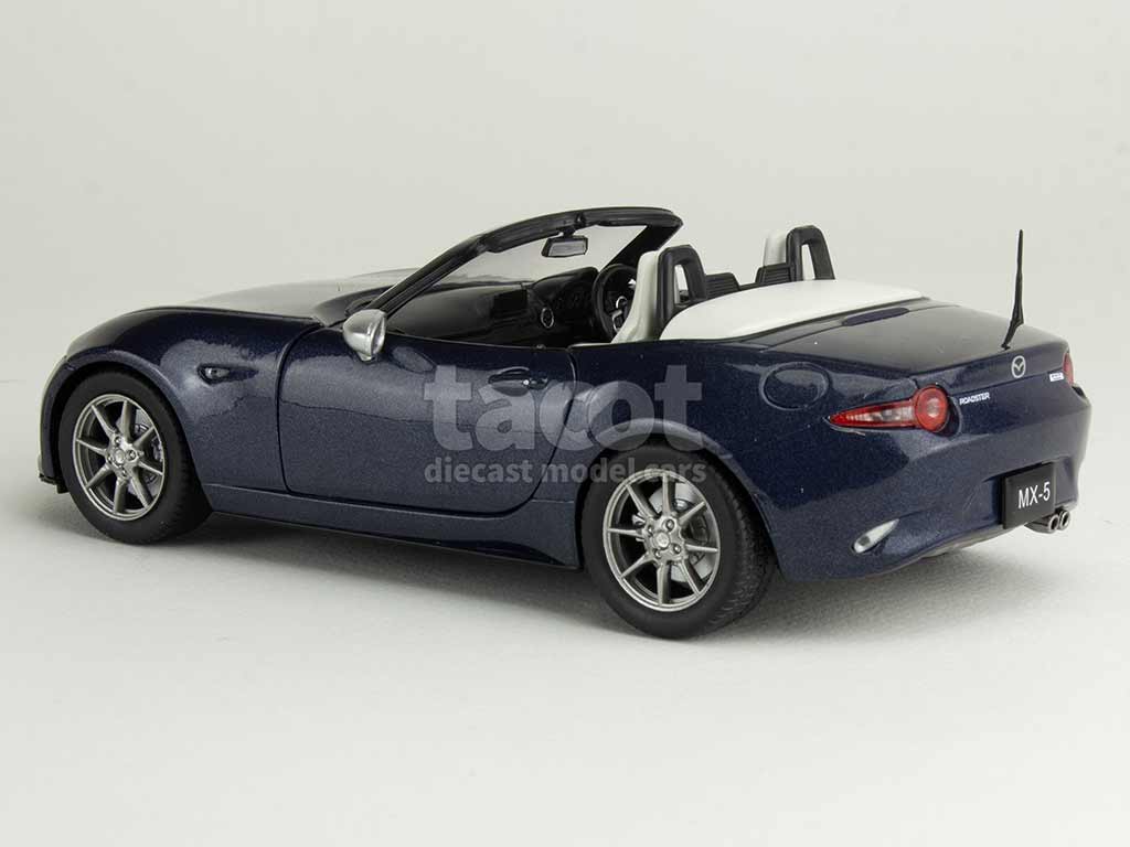 106253 Mazda MX-5 Roadster 2015