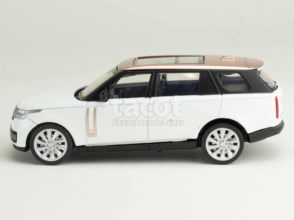 106281 Land Rover Range Rover SV 2022