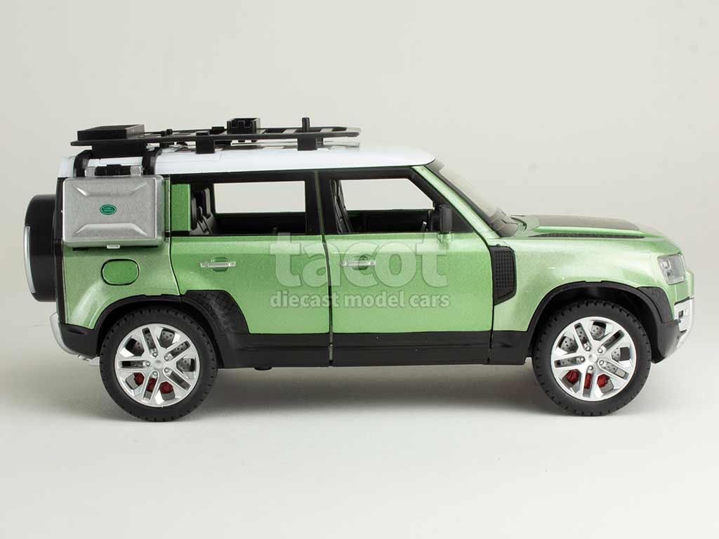 106282 Land Rover Defender Outdoor Edition