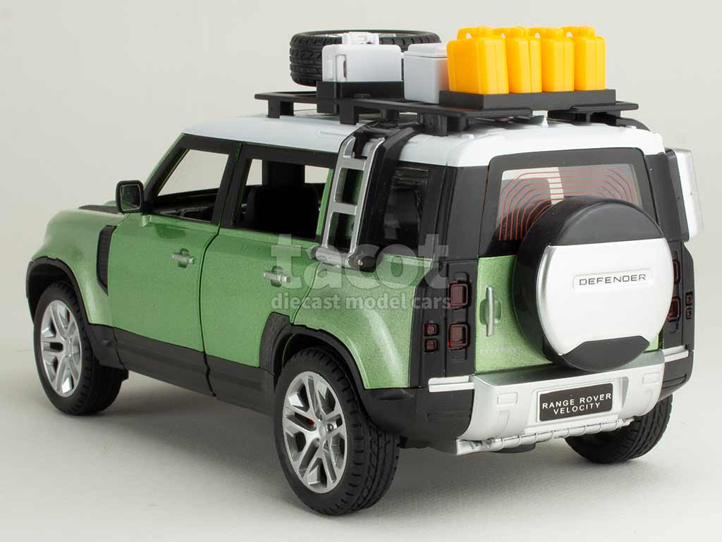 106282 Land Rover Defender Outdoor Edition