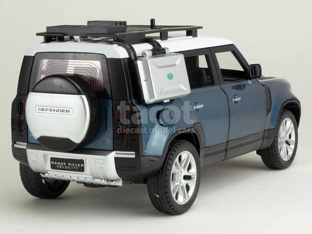 106283 Land Rover Defender Outdoor Edition
