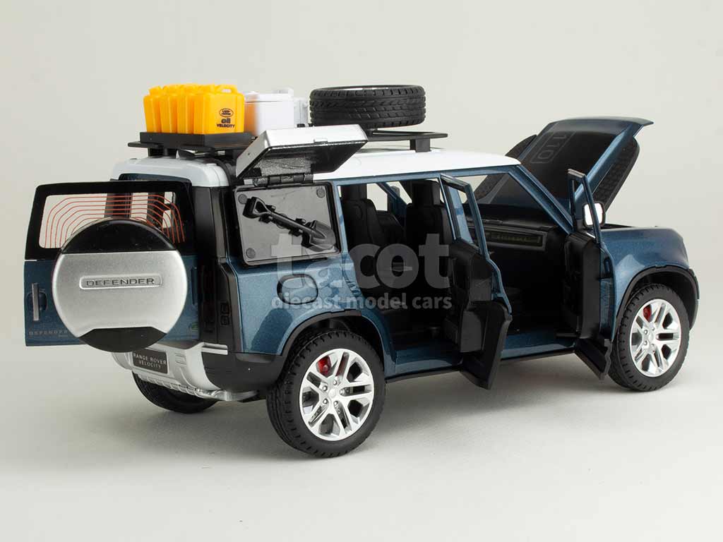 106283 Land Rover Defender Outdoor Edition