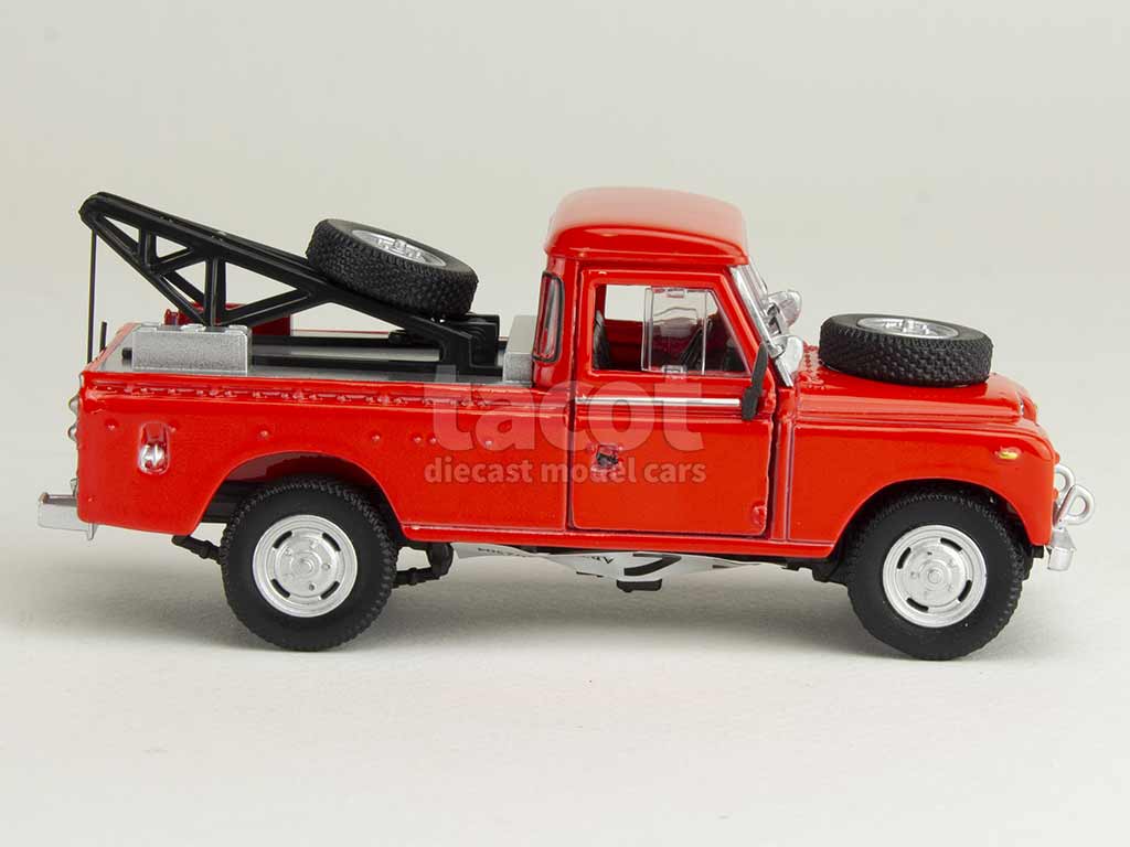 106292 Land Rover 109 Pick-Up Dépanneuse