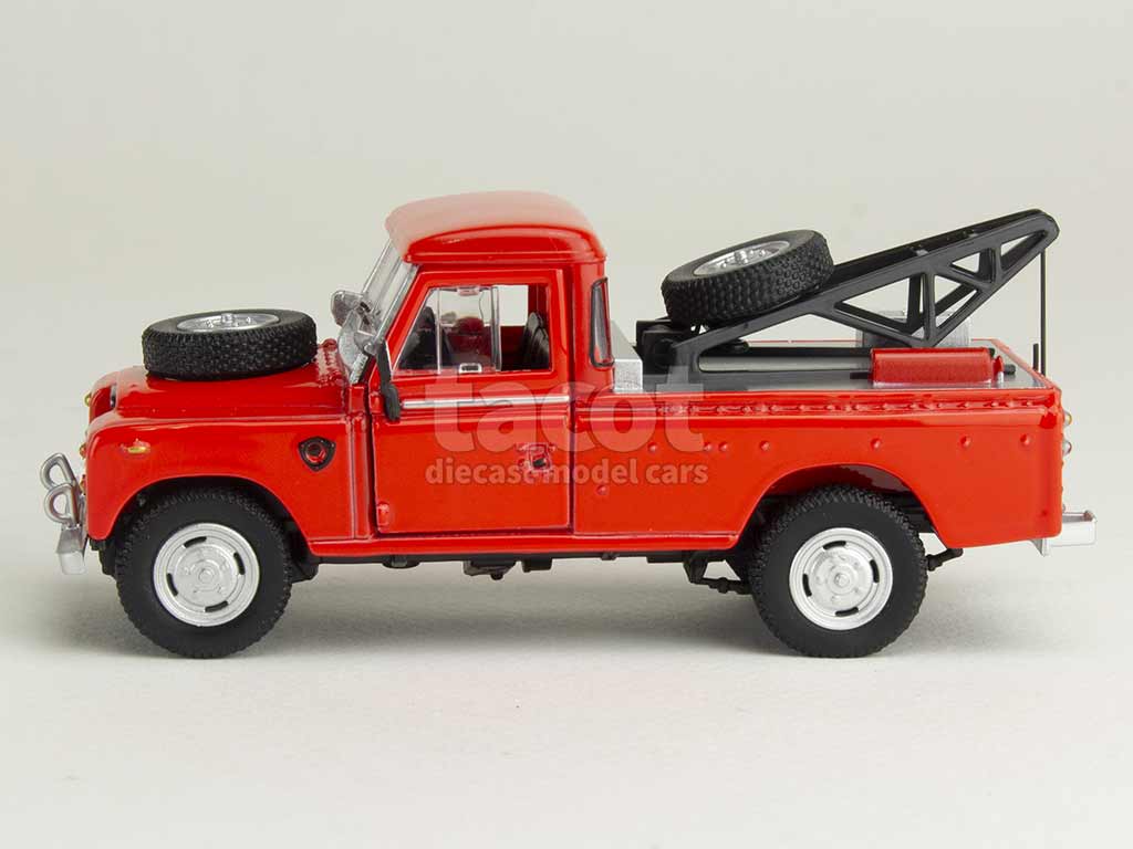 106292 Land Rover 109 Pick-Up Dépanneuse