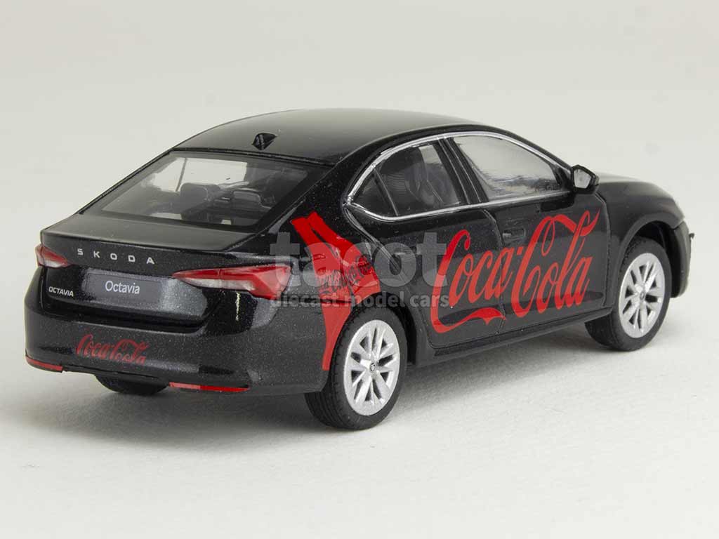 106298 Skoda Octavia IV FL Coca-Cola 2024