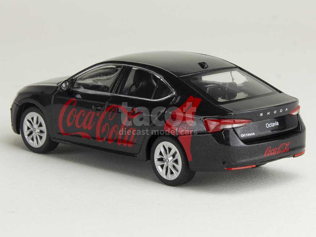 106298 Skoda Octavia IV FL Coca-Cola 2024
