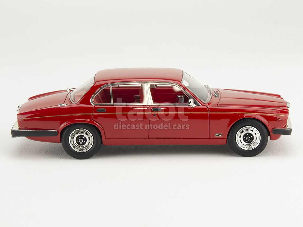 106347 Jaguar XJ6 4.2 Series III 1979