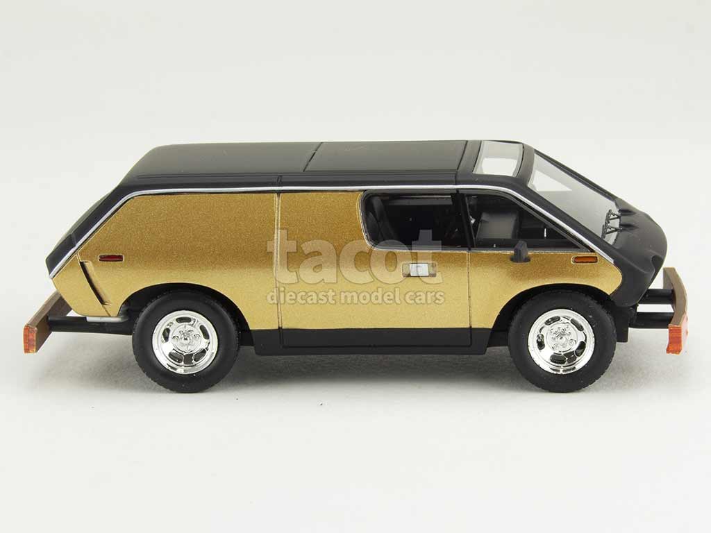 106351 Divers Brubaker Box Van 1972