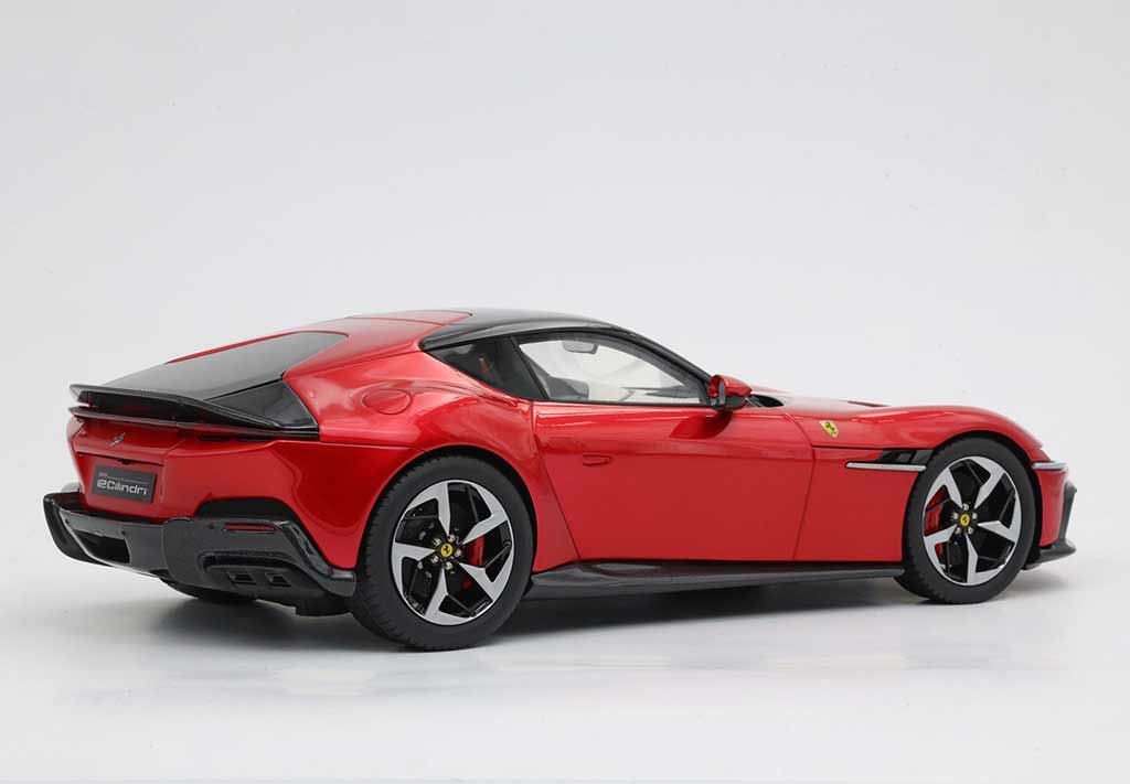 106353 Ferrari 12Cillindri 2024