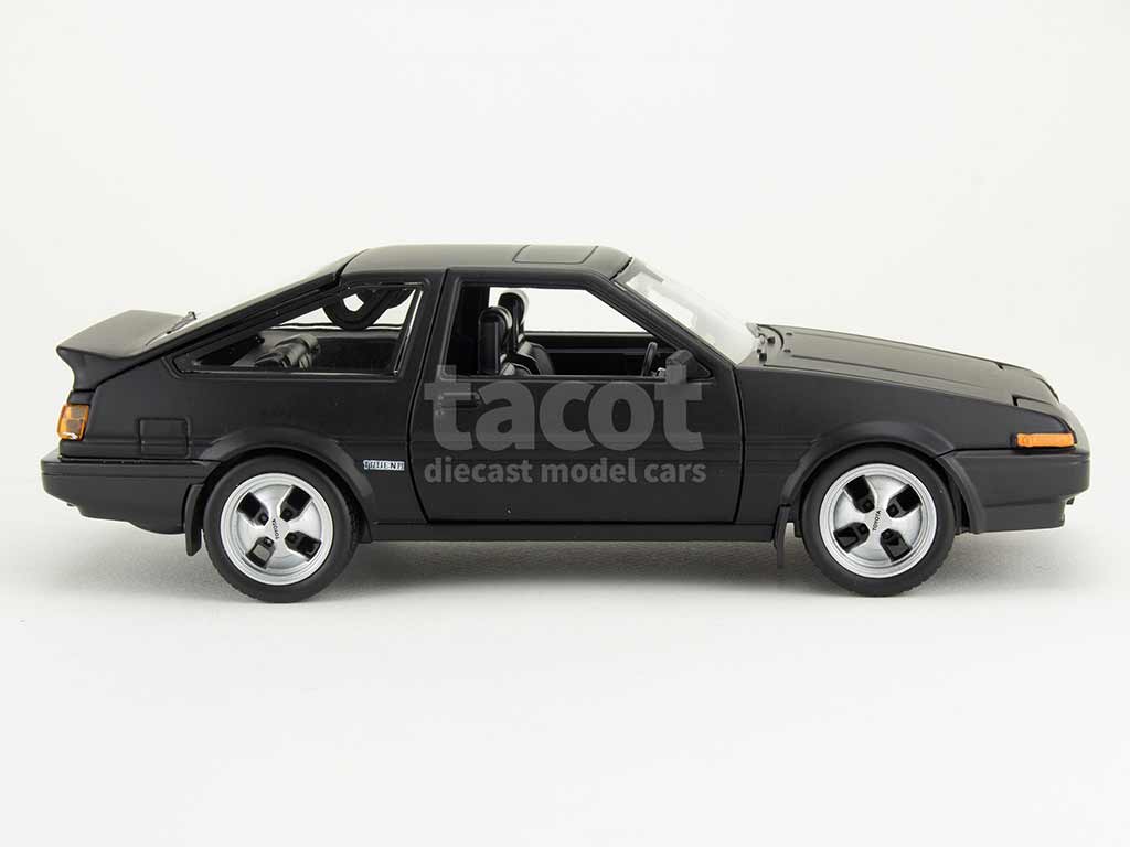 106367 Toyota Sprinter Trueno AE86 1983