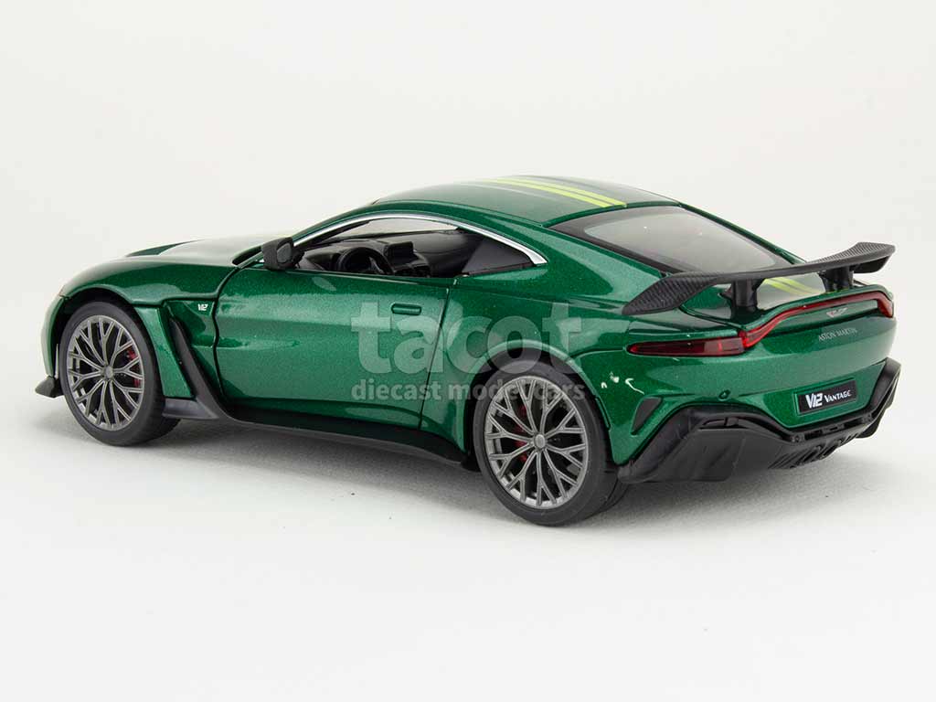 106393 Aston Martin V12 Vantage 2023