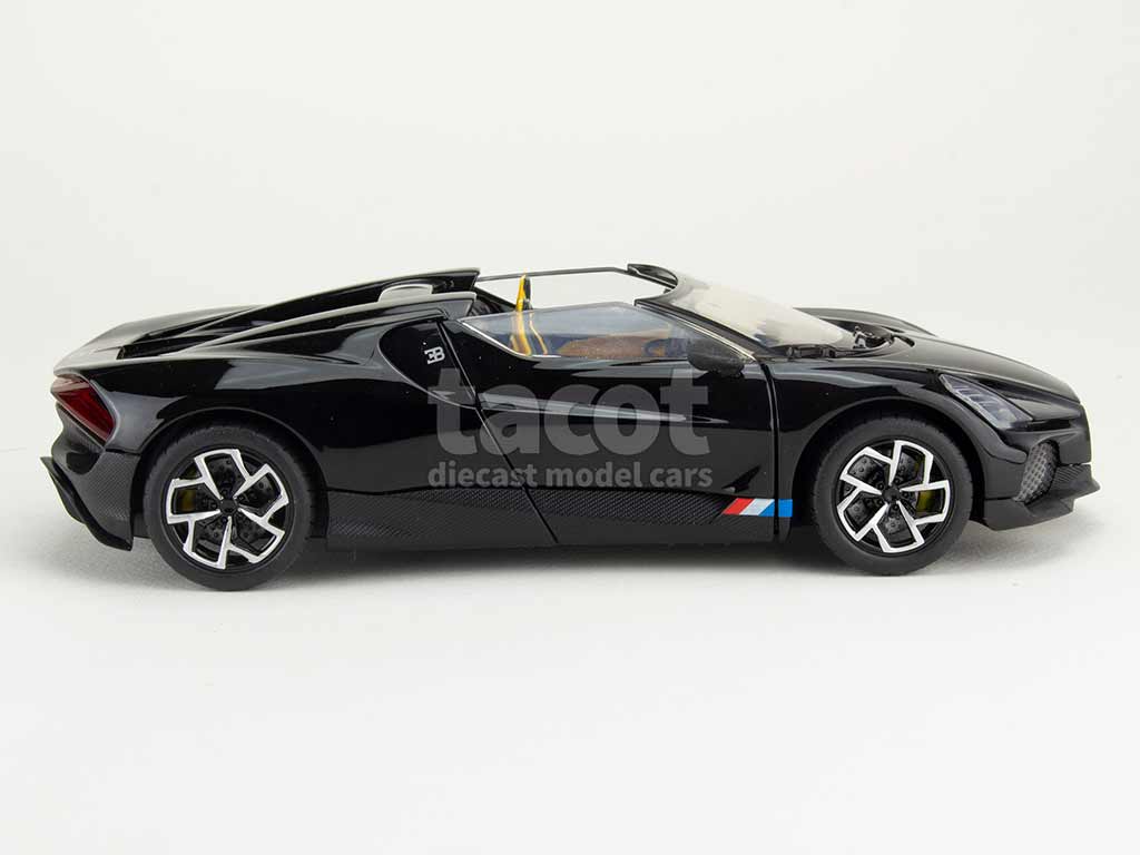 106396 Bugatti Mistral W16 2022