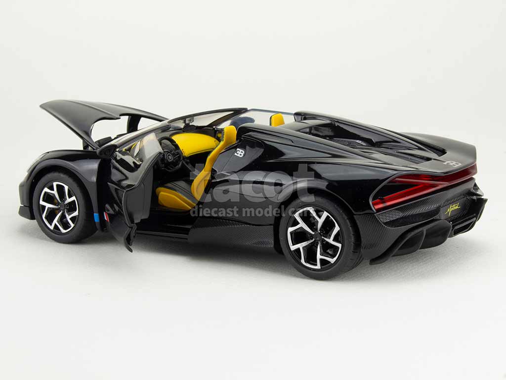 106396 Bugatti Mistral W16 2022
