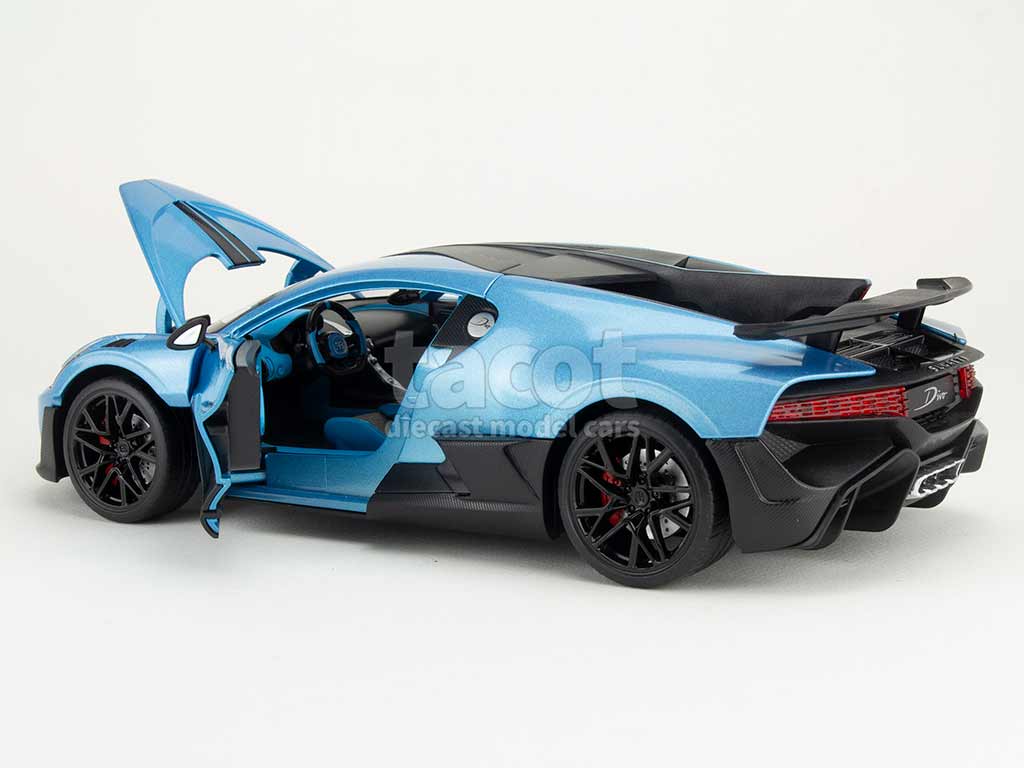 106397 Bugatti Divo 2019