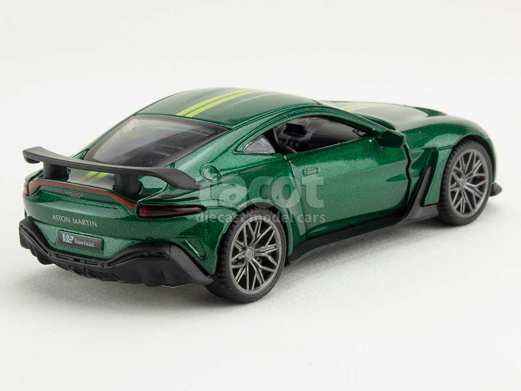 106399 Aston Martin V12 Vantage 2023