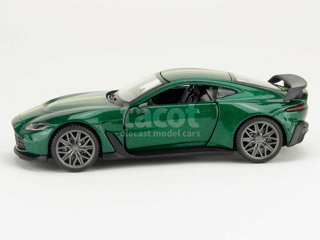 106399 Aston Martin V12 Vantage 2023