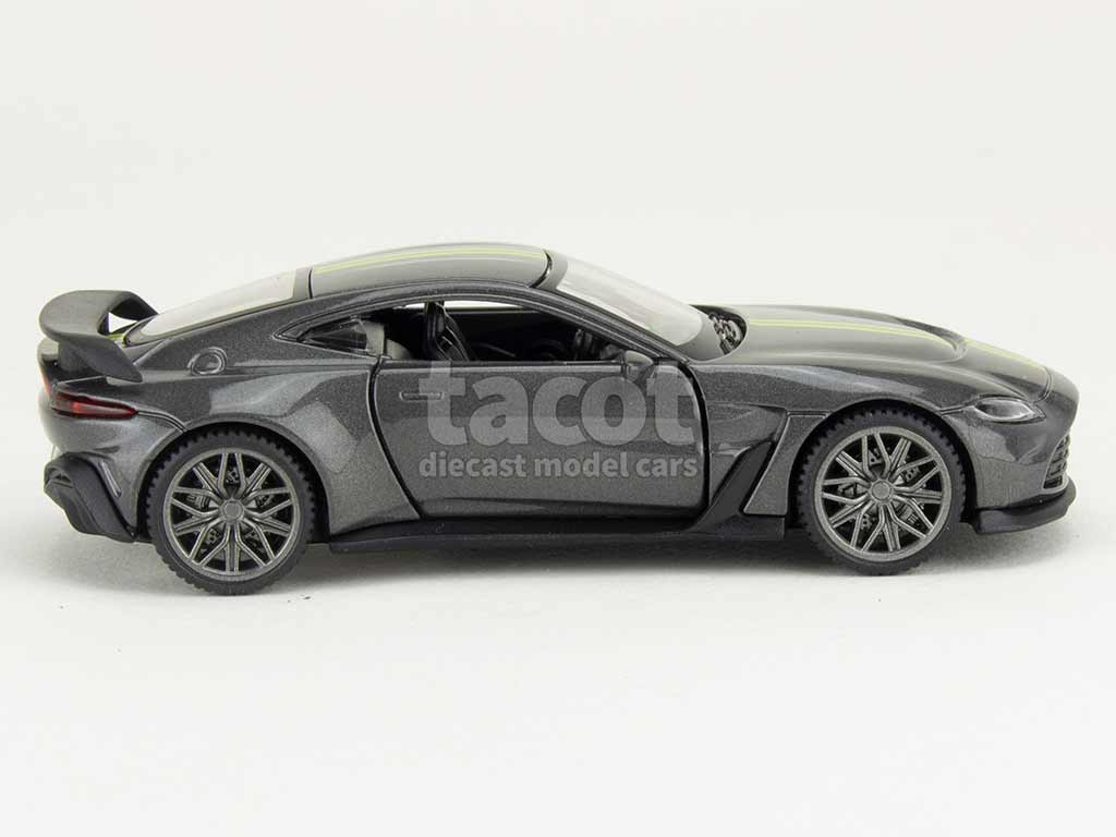 106400 Aston Martin V12 Vantage 2023