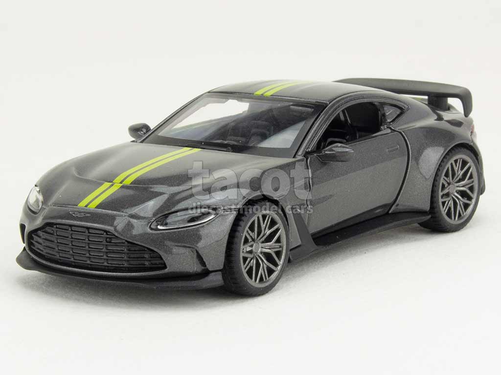106400 Aston Martin V12 Vantage 2023