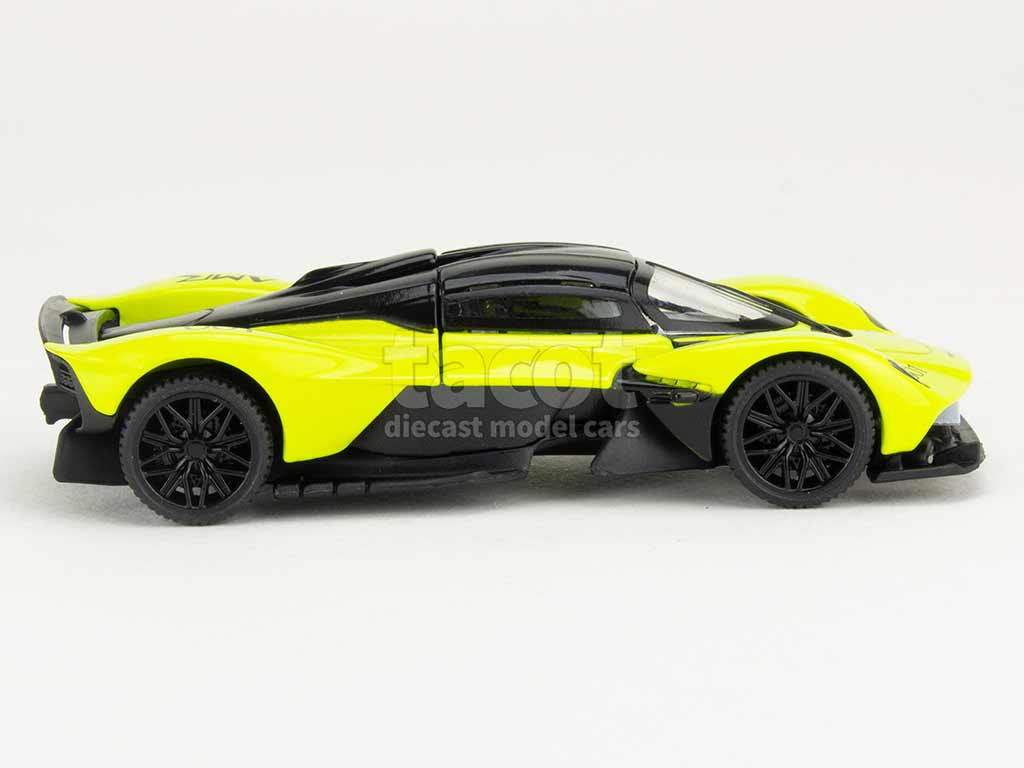 106401 Aston Martin Valkyrie 2023
