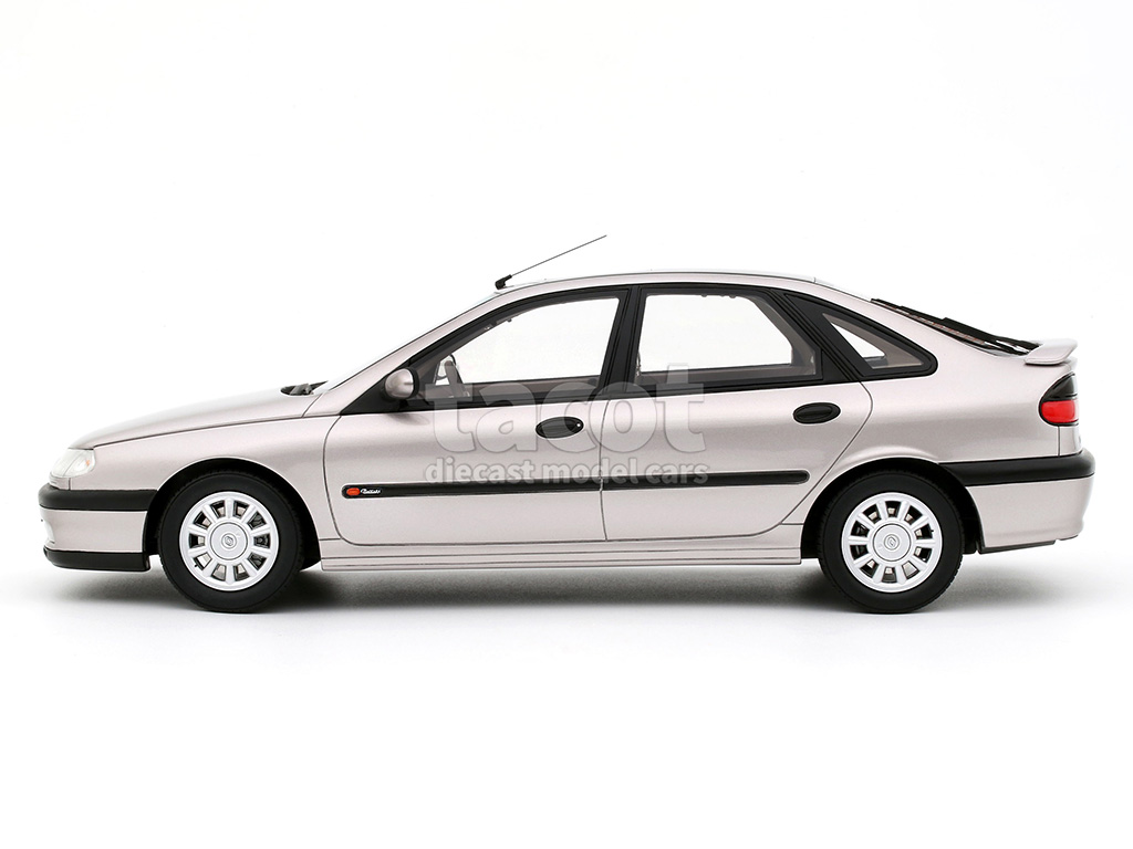 106429 Renault Laguna Baccara V6 3.0L 1996