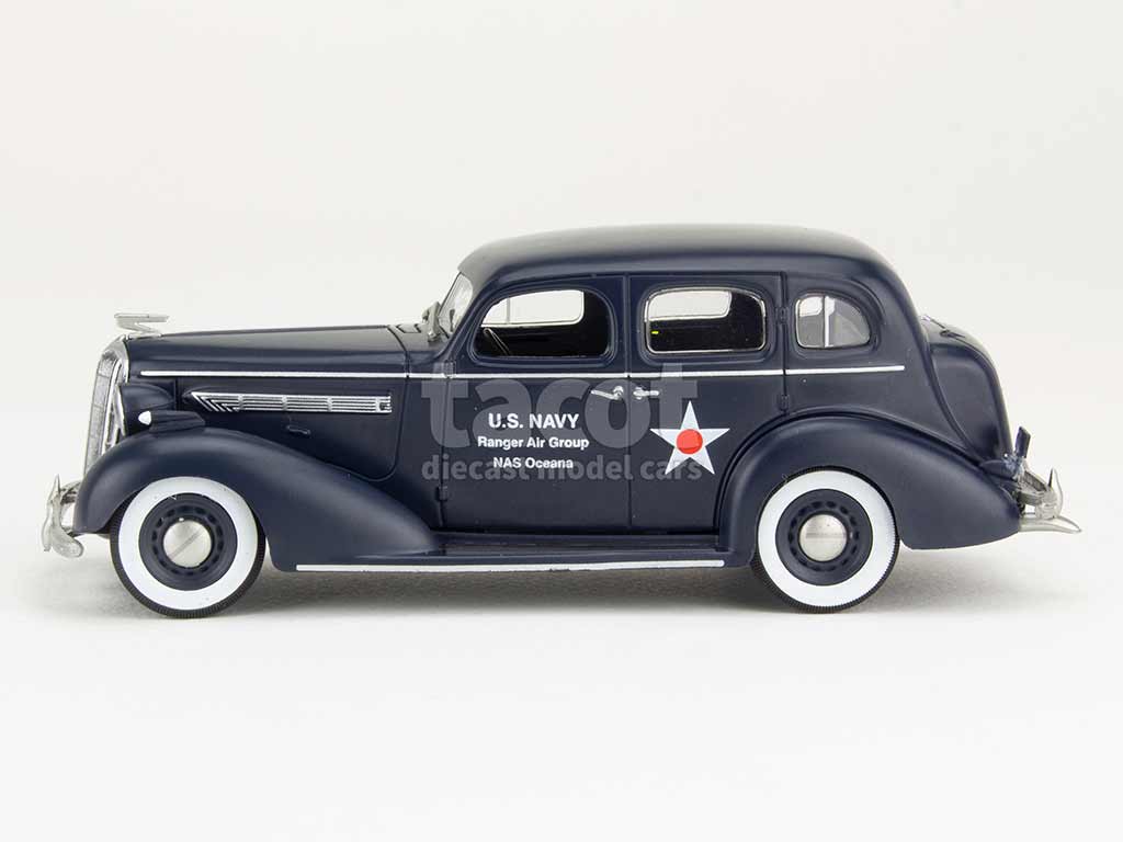 106435 Buick Special Series 40 Military 1943