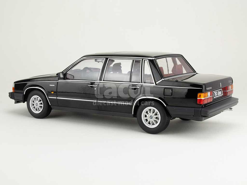106482 Volvo 760 1985