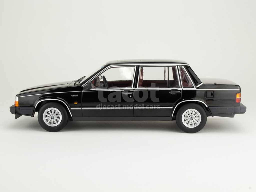 106482 Volvo 760 1985