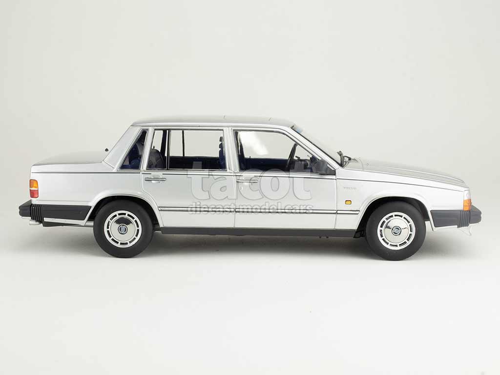 106487 Volvo 760 1985