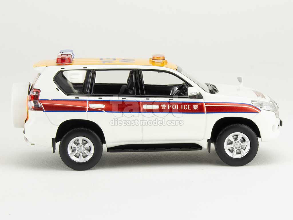 106503 Toyota Land Cruiser Prado Police 2015