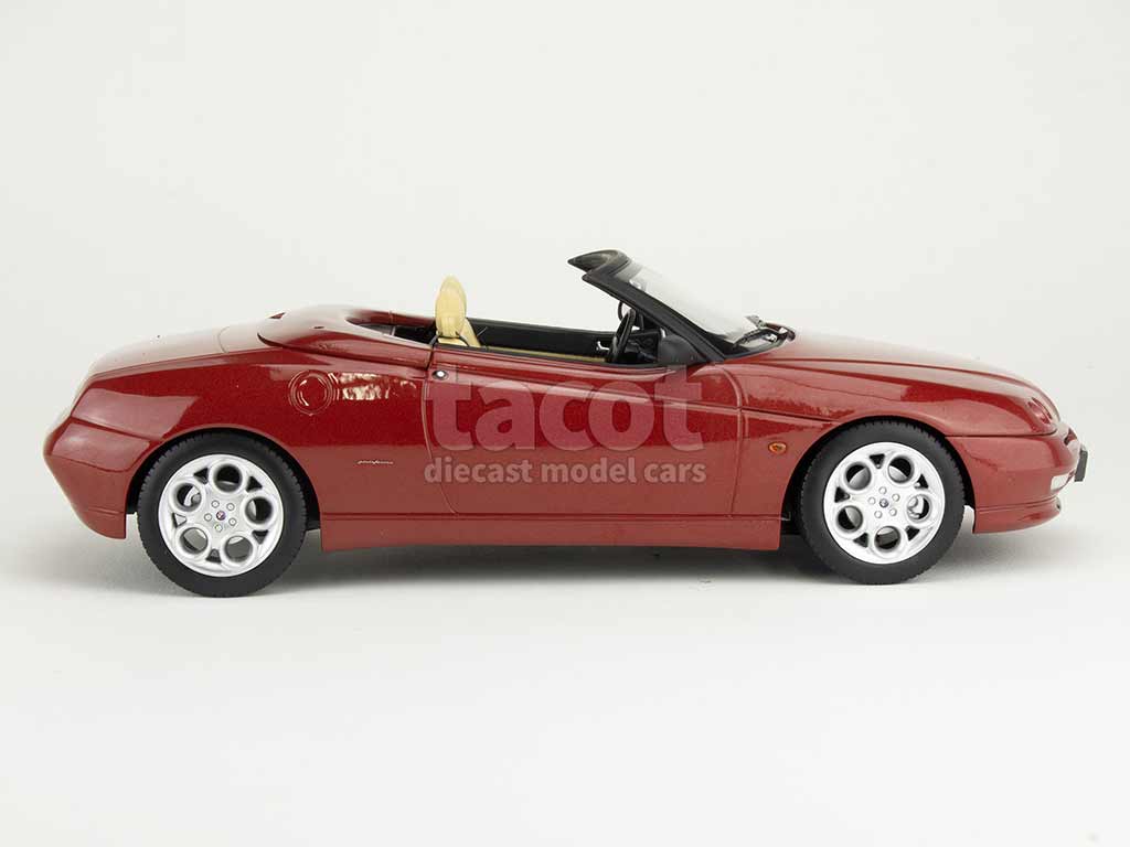 106517 Alfa Romeo Spider 1999