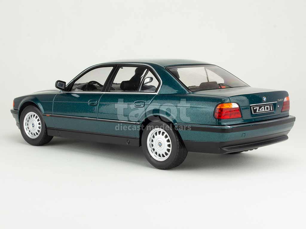 106549 BMW 740i/ E38 1994