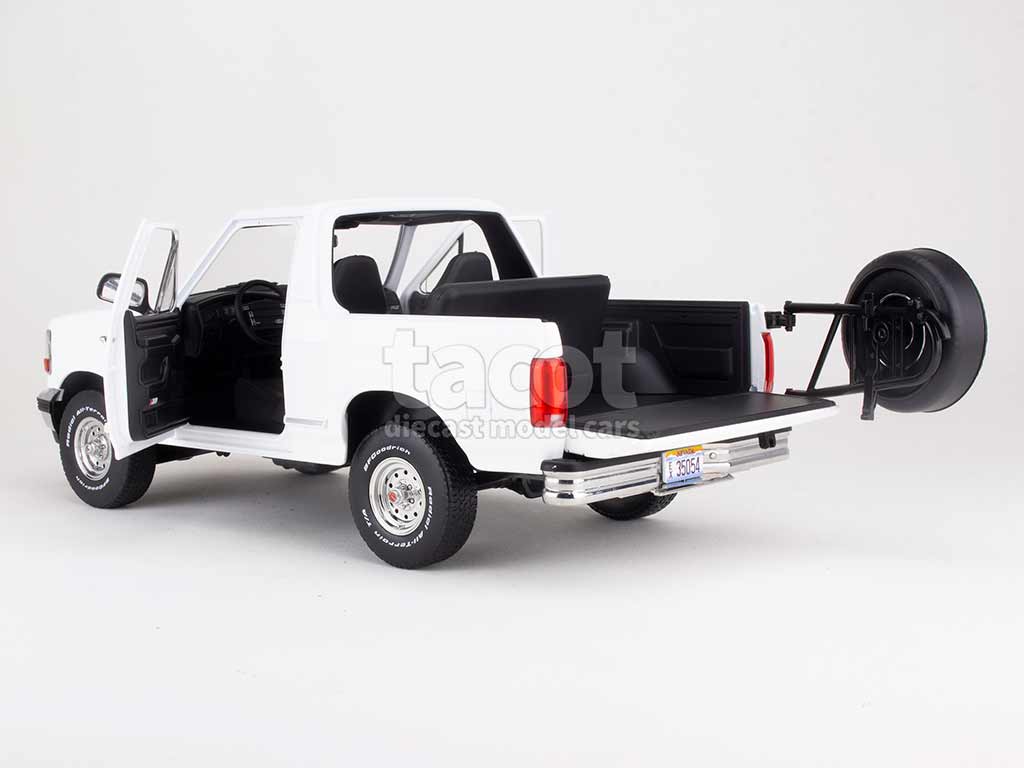 106560 Ford Bronco XLT 1993