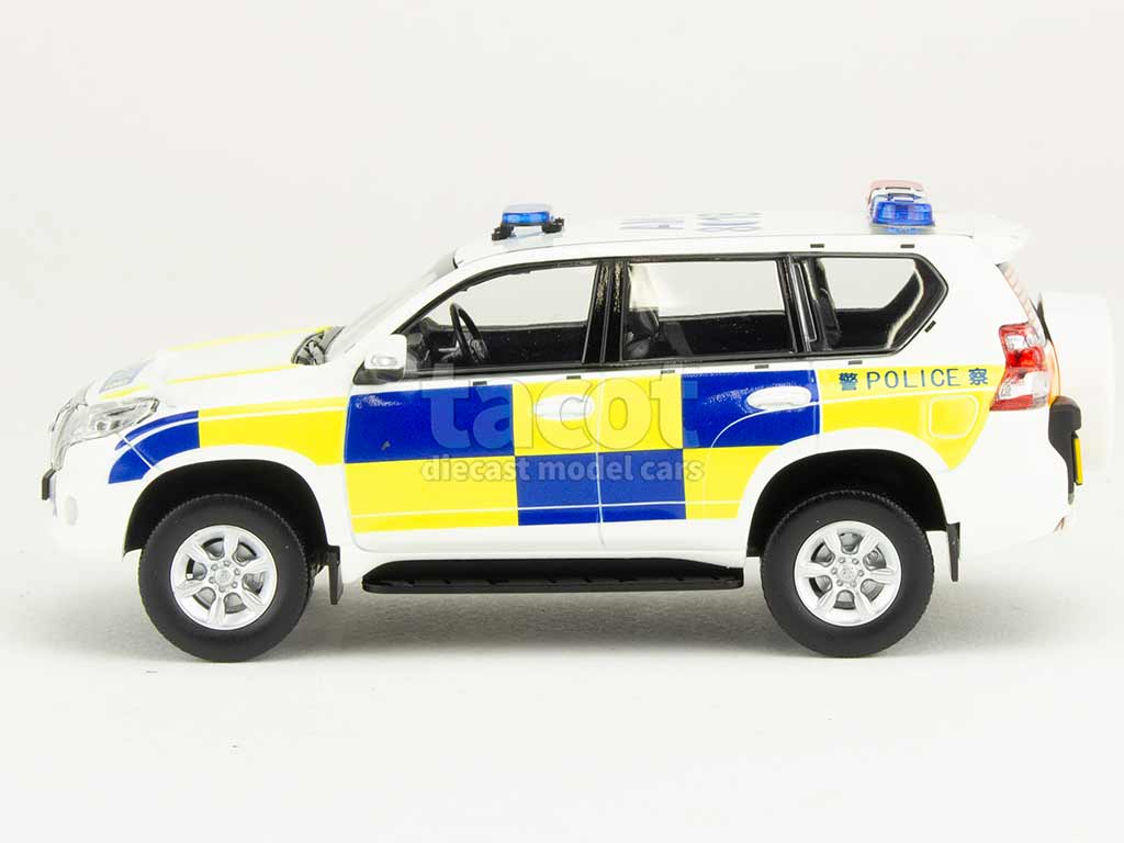 106564 Toyota Land Cruiser Prado Police 2015