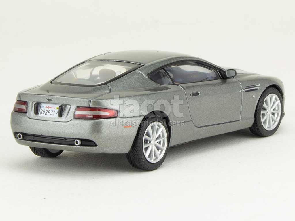 106567 Aston Martin DB9 2005