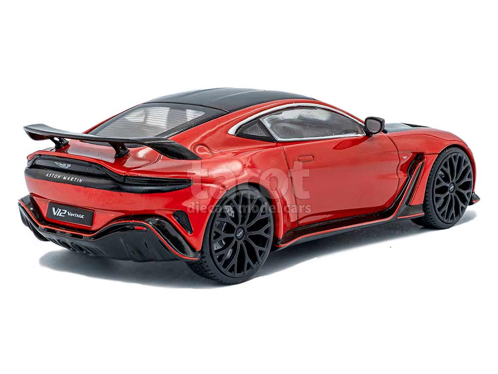 106580 Aston Martin Vantage V12 2023
