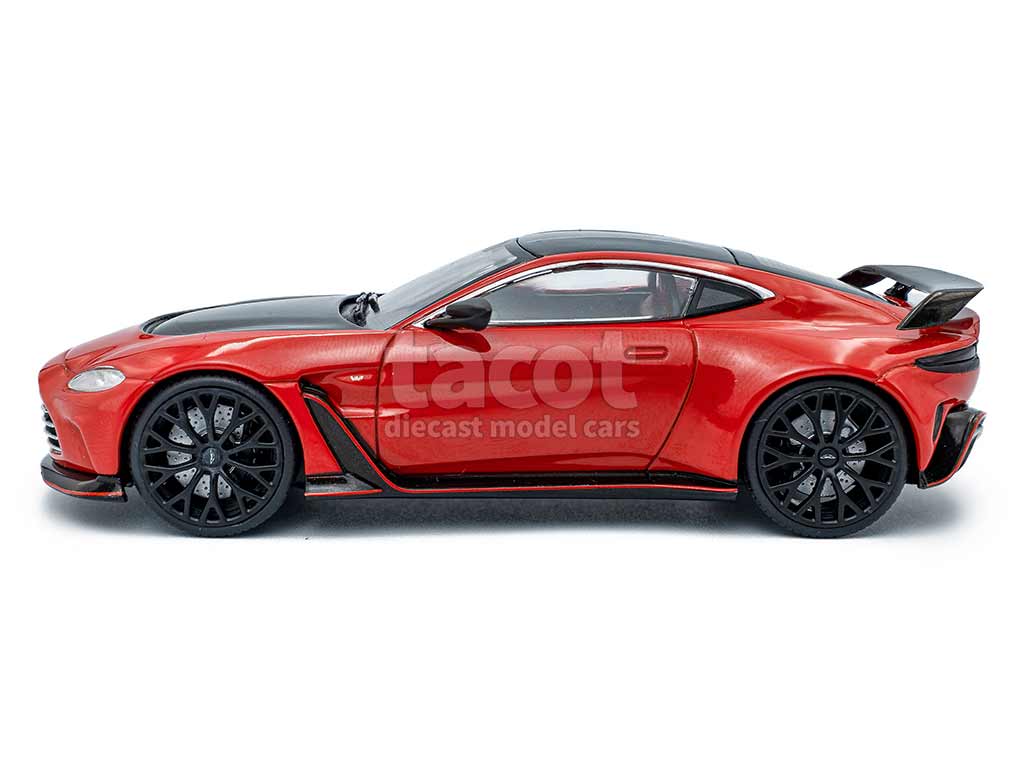 106580 Aston Martin Vantage V12 2023