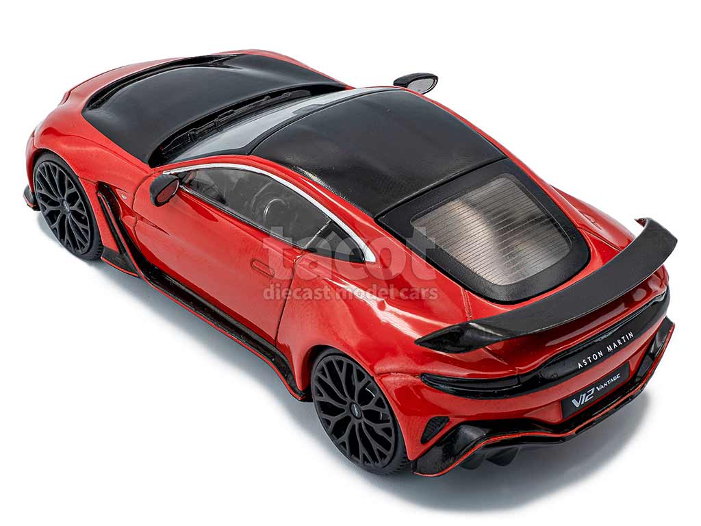 106580 Aston Martin Vantage V12 2023