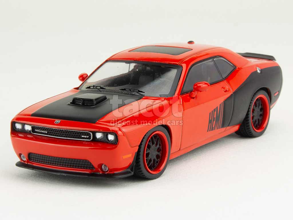106607 Dodge Challenger SRT8 2009