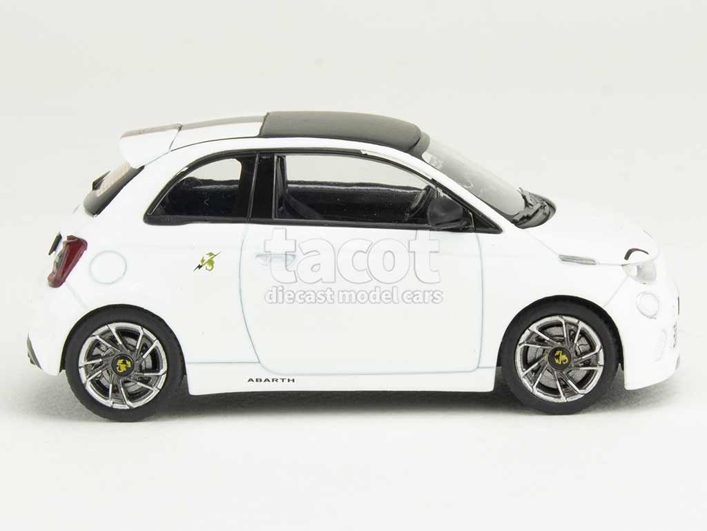 106610 Fiat 500e Abarth 2024
