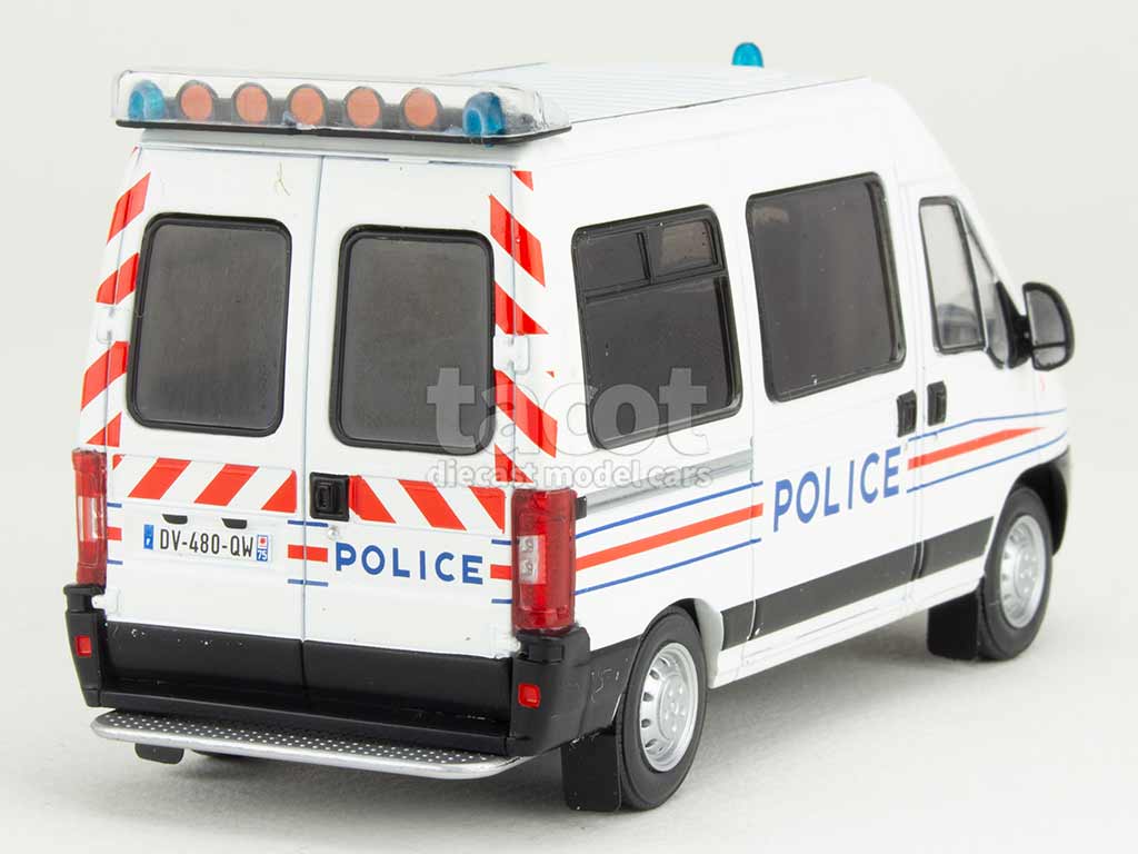 106639 Citroën Jumper Police 2002