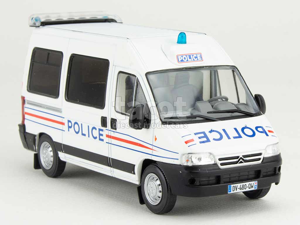 106639 Citroën Jumper Police 2002