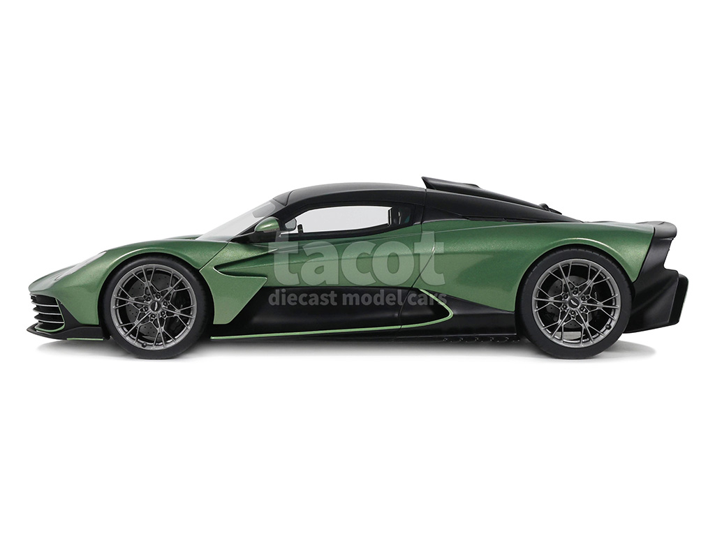 106661 Aston Martin Valhalla 2025