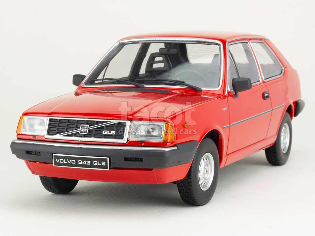 106678 Volvo 343 GLS 1982