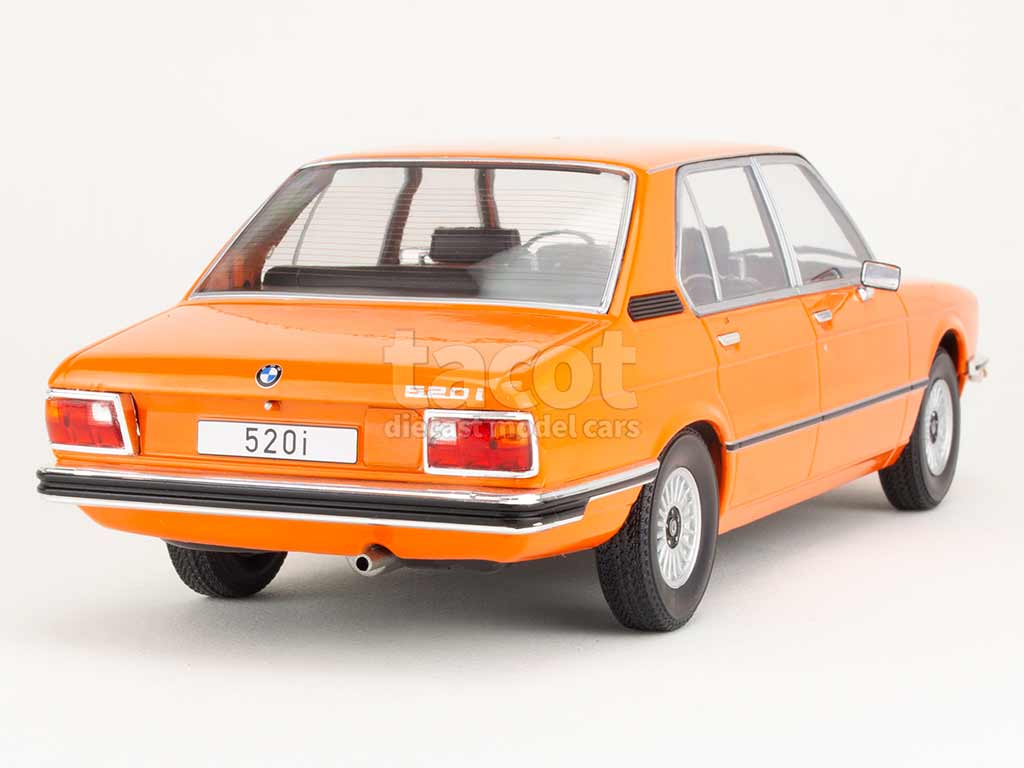 106689 BMW 520i/ E12 1974