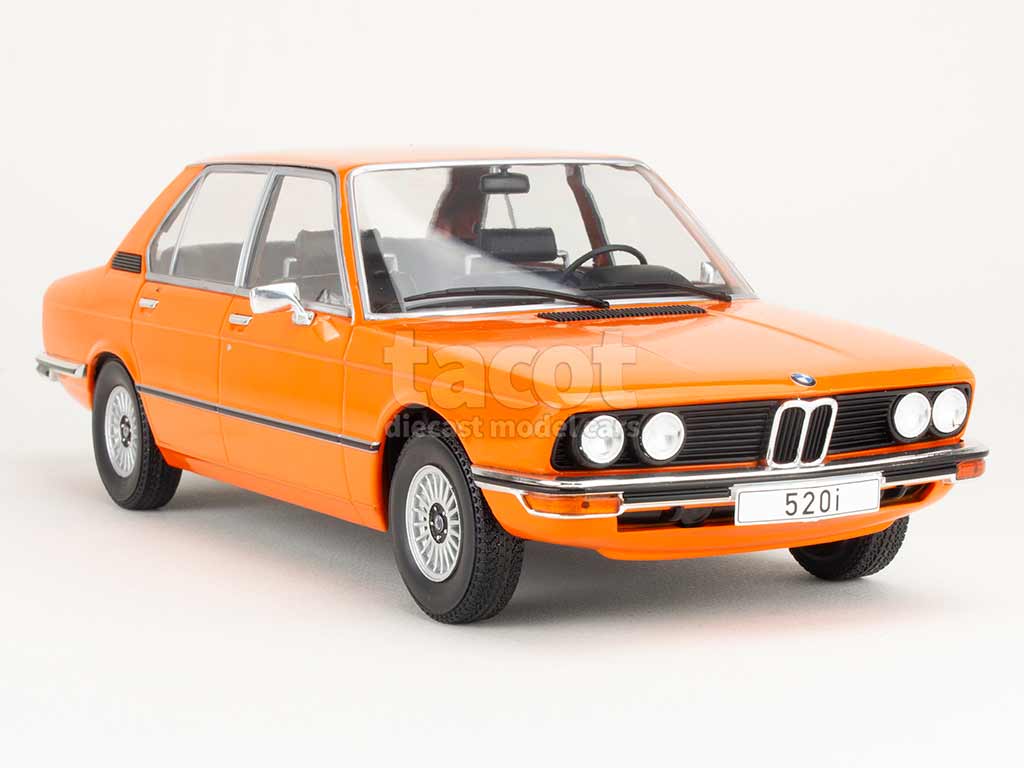 106689 BMW 520i/ E12 1974