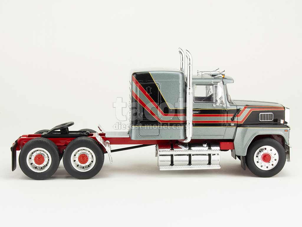 106696 Ford LTL-9000 Tracteur 1978