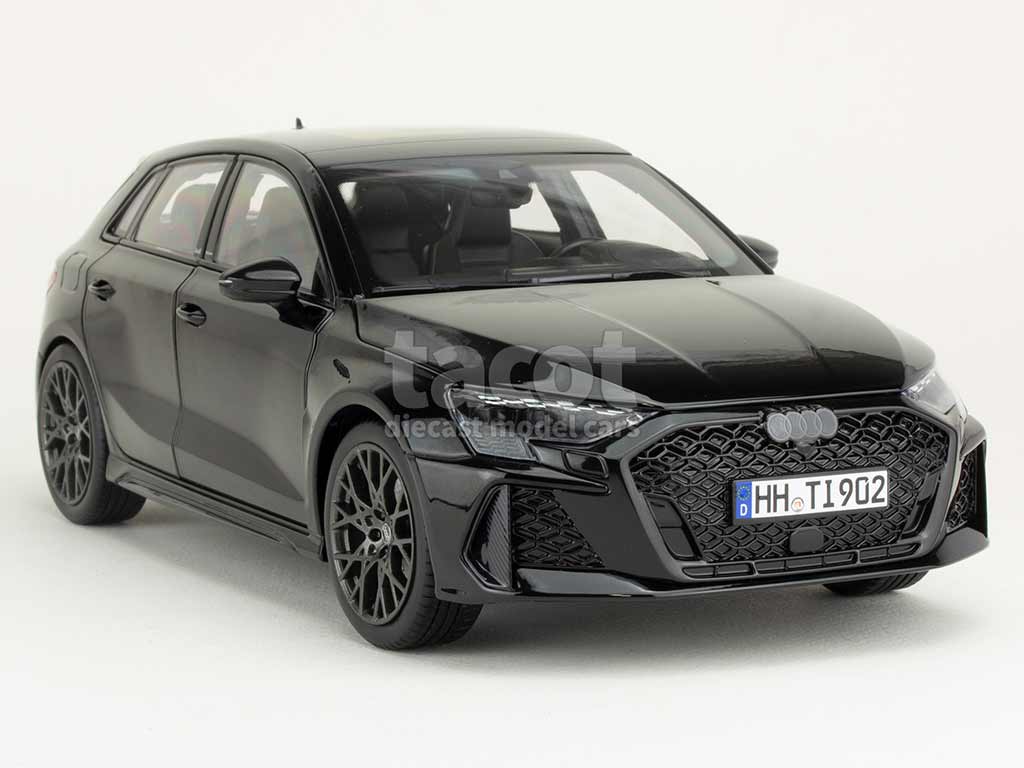 106716 Audi RS3 2025