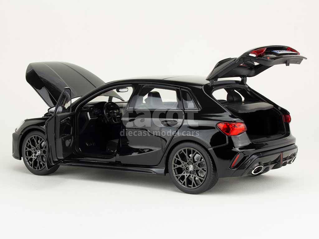 106716 Audi RS3 2025